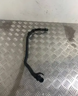 Volkswagen PASSAT B6 Engine coolant pipe/hose 5N0121070F