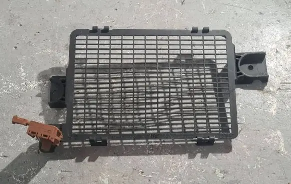 Audi A6 S6 C8 4K Other engine bay part 4K2819408A