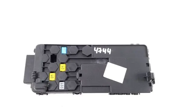 Mercedes-Benz ML W164 Fuse module A2115452601