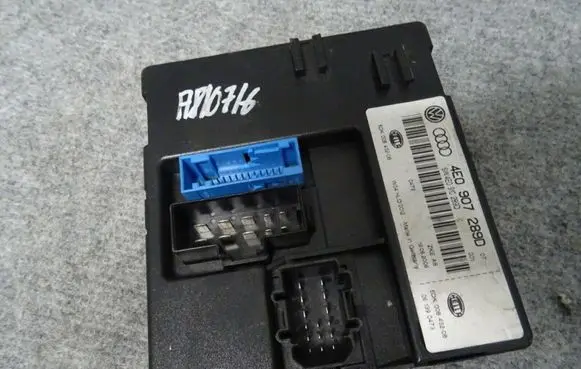 Audi A8 S8 D3 4E Comfort/convenience module 4E0907289E