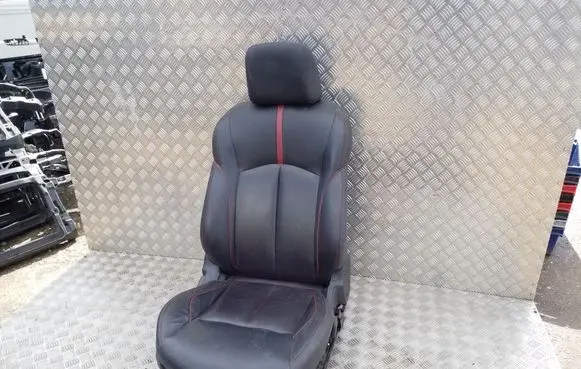 Nissan Juke I F15 Front passenger seat 