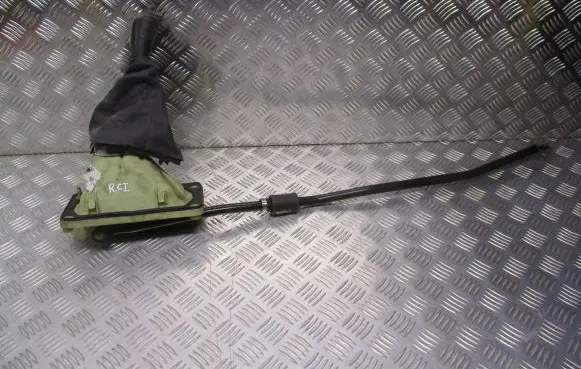 Renault Clio I Gear selector/shifter in gearbox 