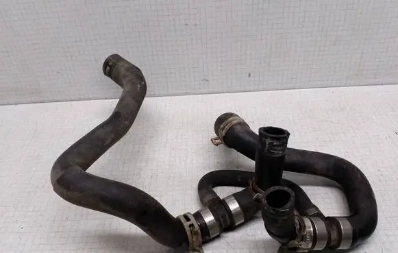 Mercedes-Benz A W168 Engine coolant pipe/hose