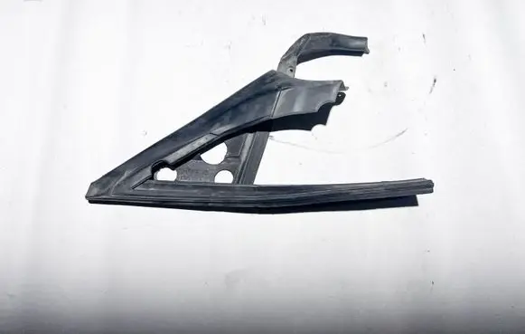 BMW 8 E31 Front door rubber seal 51321970785 1970785