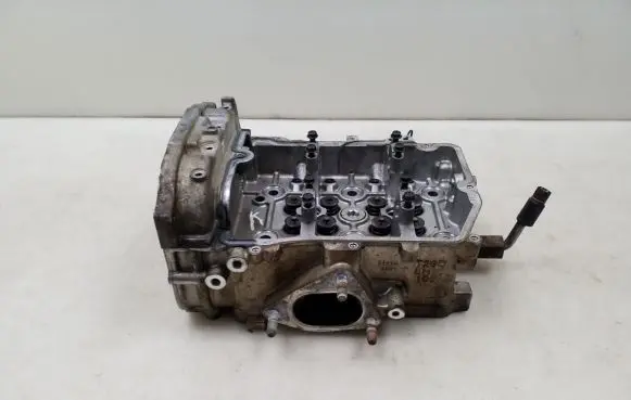 Subaru Outback Engine head T20D