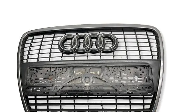 Audi A6 S6 C6 4F Front bumper upper radiator grill 4F0853651S