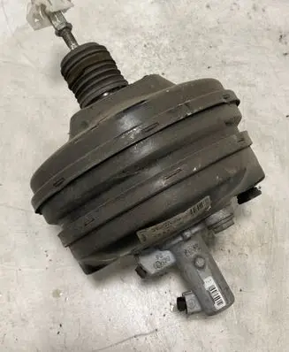 Audi A4 S4 B7 8E 8H Brake booster 8E0612105P