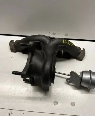 Audi TT TTS Mk2 Exhaust manifold 06J145702L