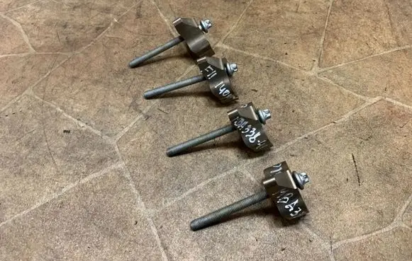 BMW 5 F10 F11 Fuel Injector clamp holder