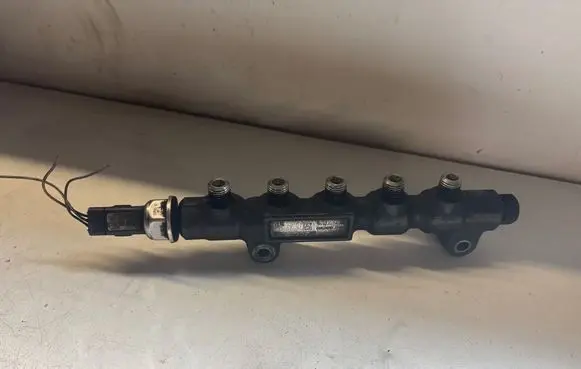 Peugeot 407 Fuel main line pipe 9654592680