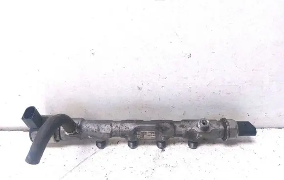 Volkswagen Transporter - Caravelle T6 Fuel main line pipe 04L130093