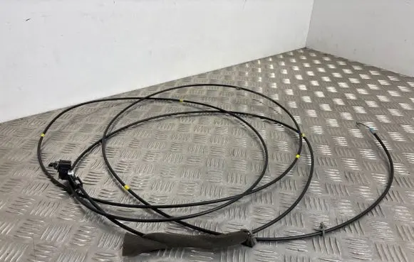 Renault Koleos I Fuel cap flap release cable 