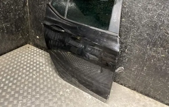 Opel Astra K Rear door 