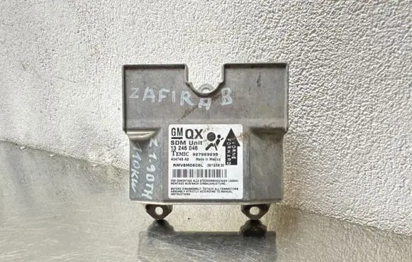 Opel Zafira B Airbag control unit/module 327963935 404745A2 13246046