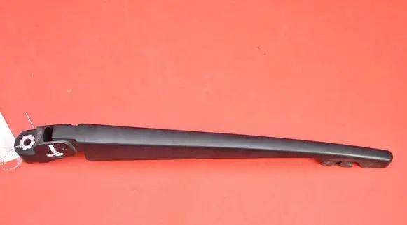 Suzuki SX4 Rear wiper blade arm