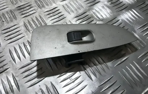 Honda CR-V Electric window control switch 83711scag010m1 83711-sca-g010-m1