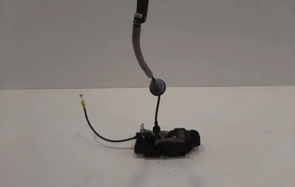 Volvo XC90 Front door lock 31349894
