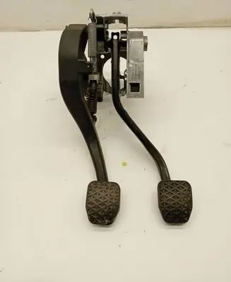 BMW 3 E90 E91 Pedal assembly 2283725 678711