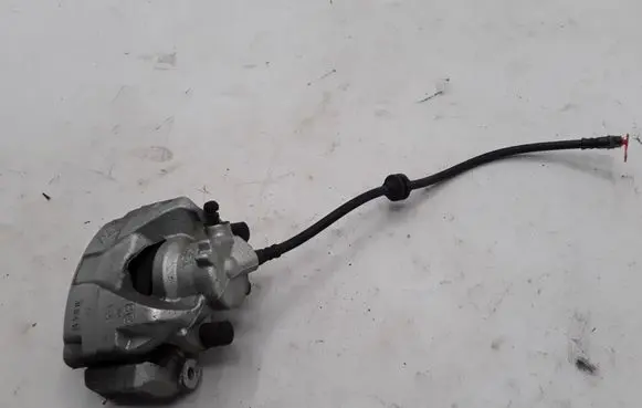 Renault Captur Front brake caliper 410010303R