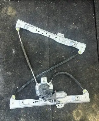 Citroen DS3 Front door window regulator with motor 
