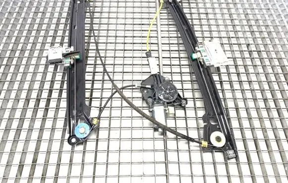 Audi Q8 Front door window regulator with motor 4M8837462