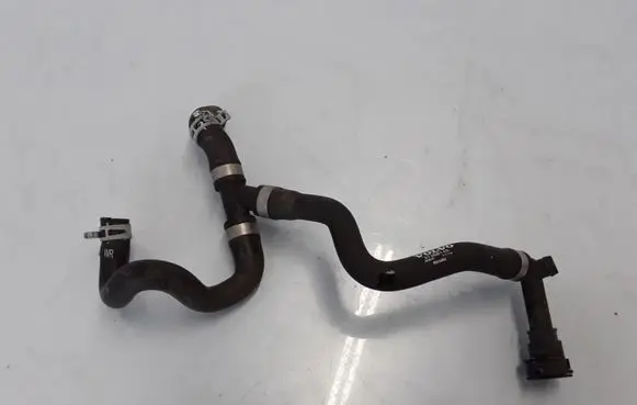 Volvo XC90 Engine coolant pipe/hose 31368145