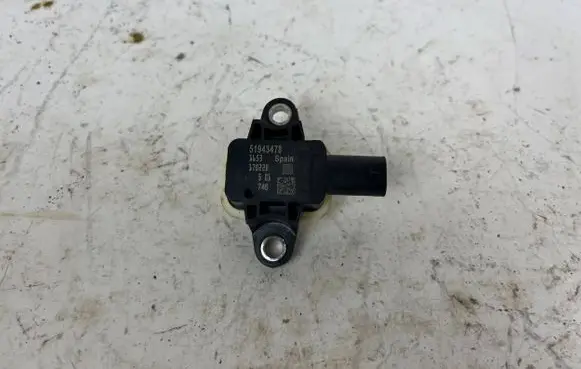 Maserati Levante Airbag deployment crash/impact sensor 51943478