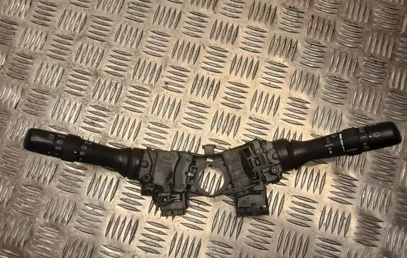 Toyota Prius (XW20) Wiper turn signal indicator stalk/switch 173832 17F144