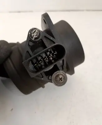 Volkswagen PASSAT B5 Mass air flow meter 85258