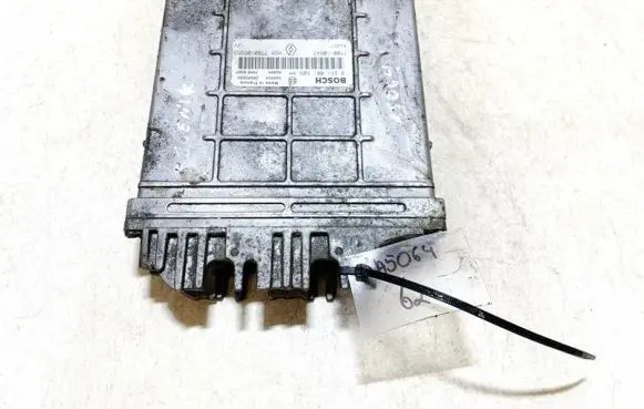 Renault Scenic I Engine control unit/module 0281001809 7700110647