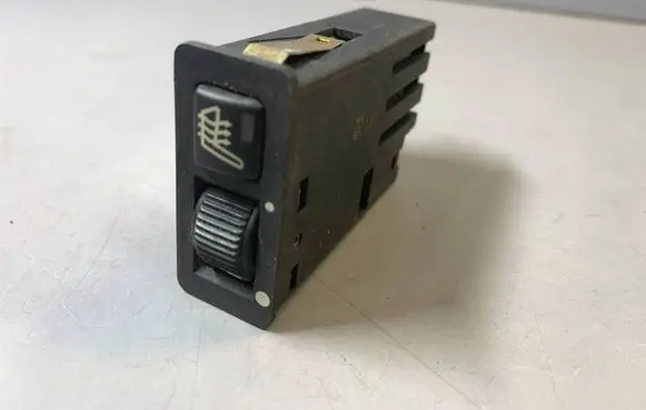 BMW 7 E38 Seat heating switch 8360872