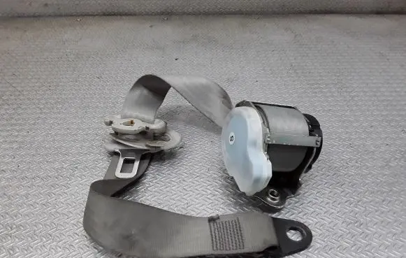 Fiat Idea Rear seatbelt