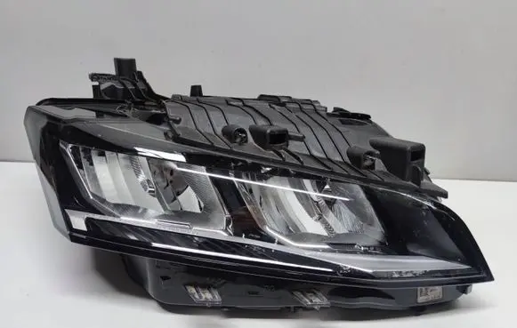 Peugeot 308 Headlight/headlamp 9851673580