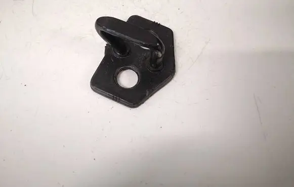 Volvo V70 Front door lock loop/hook striker 9159920