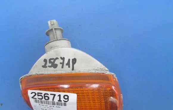 Volkswagen Polo II 86C 2F Front indicator light