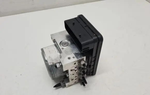 Ford Fiesta ABS Pump M1BC2C219KB M1BC2B373KB