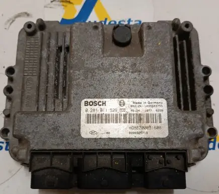 Renault Trafic II (X83) Engine control unit/module 0281011529