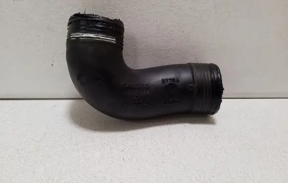 Volvo XC60 Intercooler hose/pipe 31338572
