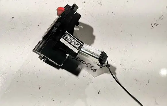 Volvo S40 Seat back rest lock catch 15722090974 1572209-0974
