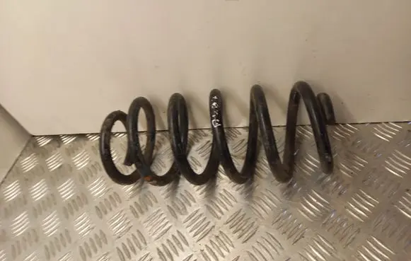 Audi A4 S4 B7 8E 8H Front coil spring