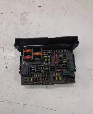 BMW 1 E81 E87 Fuse module 9119446
