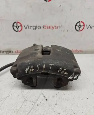 Volkswagen PASSAT B6 Front brake caliper