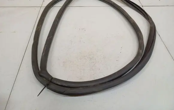 Subaru B9 Tribeca Rubber seal rear door