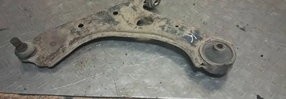 Front lower control arm/wishbone