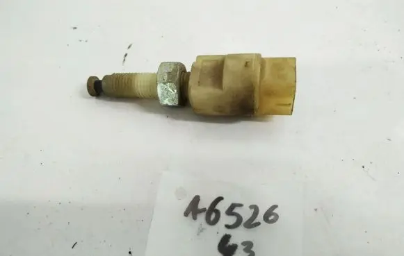 Audi A4 S4 B5 8D Brake pedal sensor switch 4a0945515a