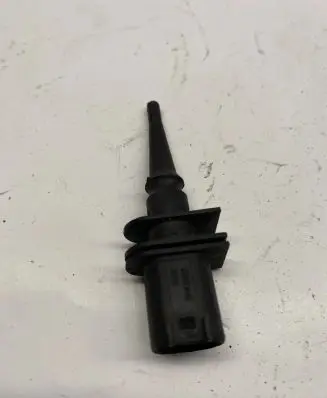 BMW 7 E65 E66 Oil temperature sensor 13632610DE