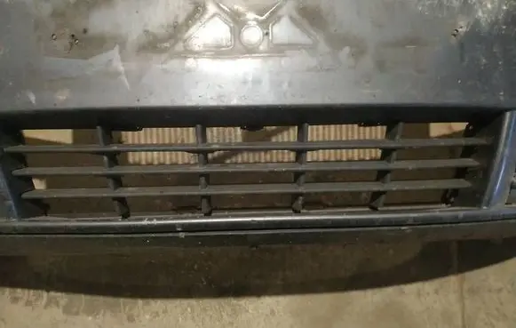 Front bumper lower grill