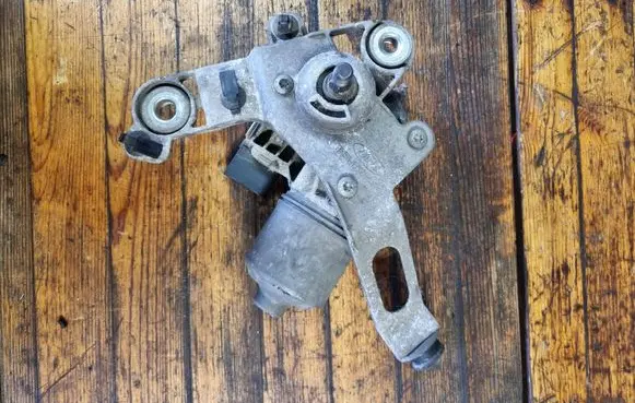 Ford Focus Front wiper linkage and motor BM5117504BM