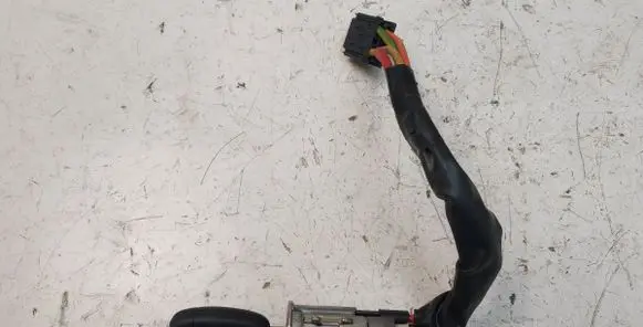 Renault Clio II Steering wheel lock 4L211B