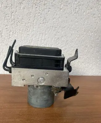 Land Rover Range Rover Sport L320 ABS Pump A0104 E205